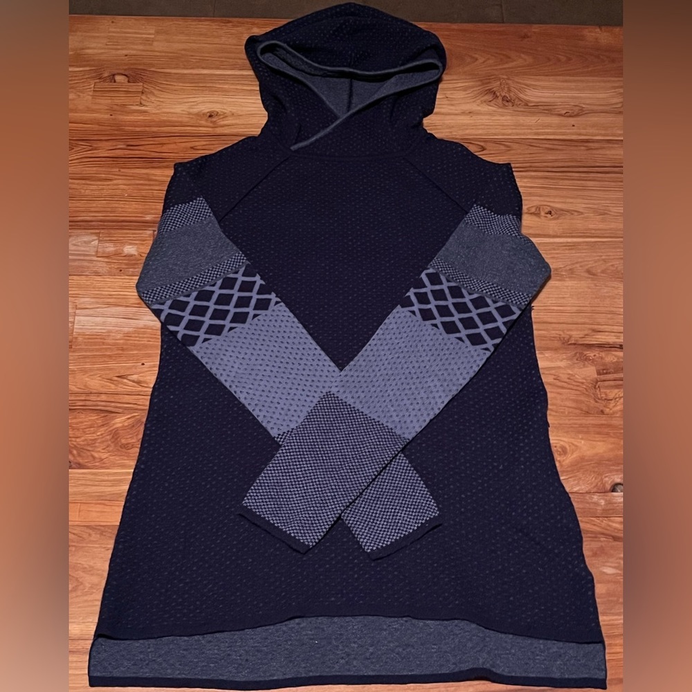 Krimson Klover hooded sweater, wool silk blend